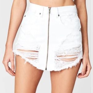 NEW WITH TAGS LF SKIRT !